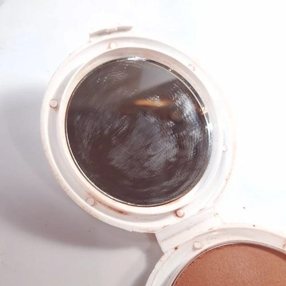 Vintage Wet‎ n Wild Bronzzer Bronzer Ultimate powder Dark C3303 white gold USA